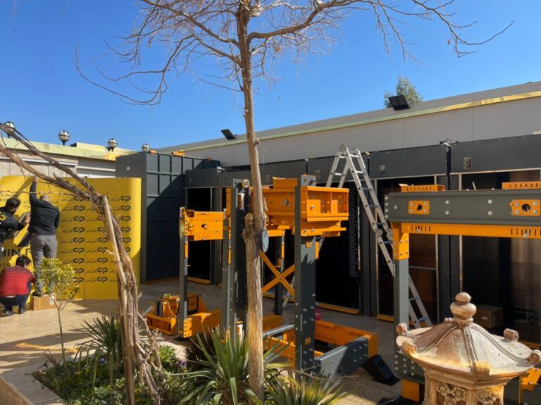 کابین پلاس - کابین آسانسور - درب آسانسور - نمایشگاه صنعت ساختمان استان قم - CabinPlus.CO